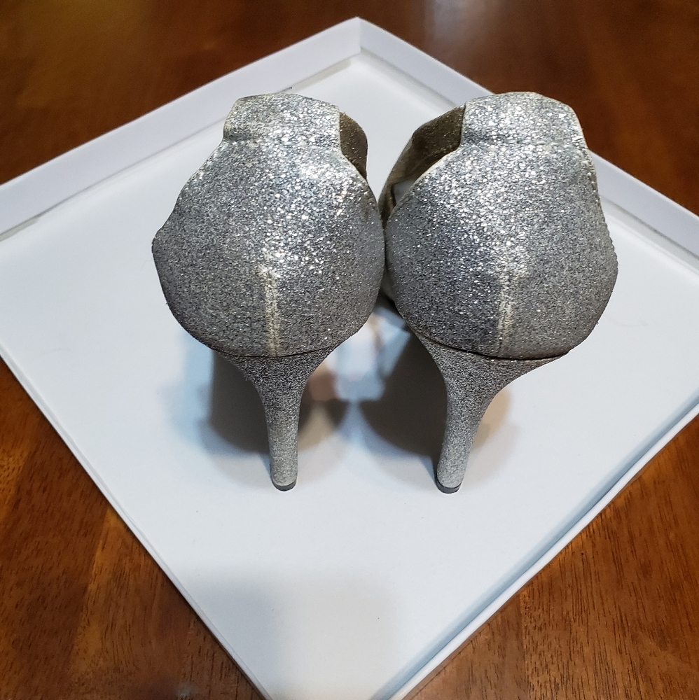 Shoes - Picture 2 of 3